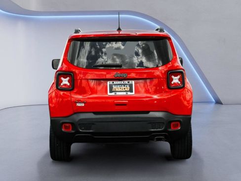 Used 2021 Jeep Renegade Latitude AWD/4WD image 6