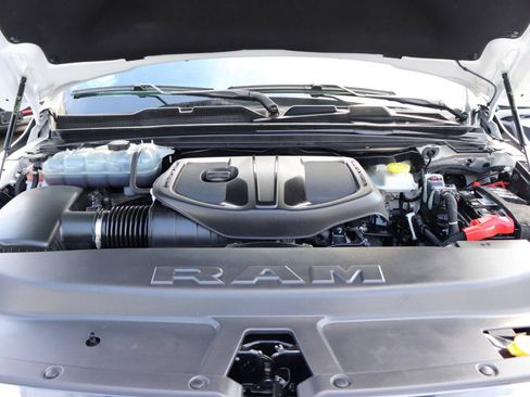 Used 2025 RAM 1500 Laramie AWD/4WD image 53