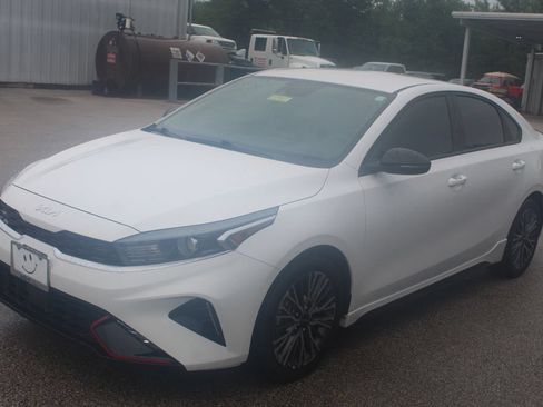 Used 2024 Kia Forte GT-Line FWD image 2