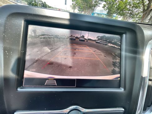 Used 2022 Chevrolet Equinox LT FWD image 15