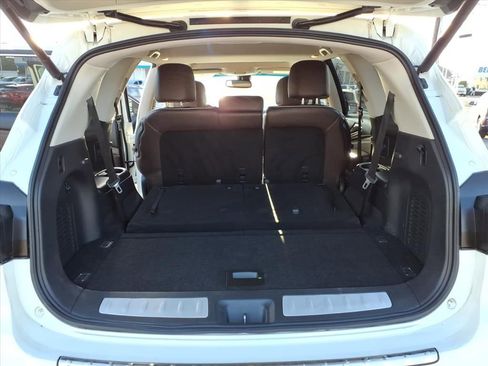 Used 2016 INFINITI QX60 AWD w/ Premium Plus Package image 13