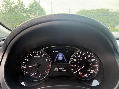 Used 2014 Nissan Altima 2.5 S w/ Display Audio Package image 22