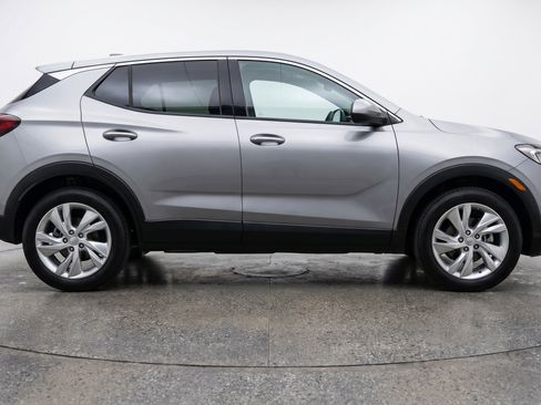Used 2025 Buick Encore GX Preferred FWD image 11
