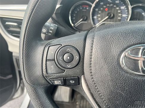 Used 2016 Toyota Corolla LE image 13