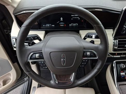 Used 2020 Lincoln Navigator L Reserve w/ Luxury Package AWD/4WD image 20