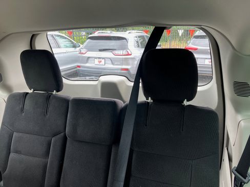 Used 2014 Dodge Grand Caravan American Value Package image 16