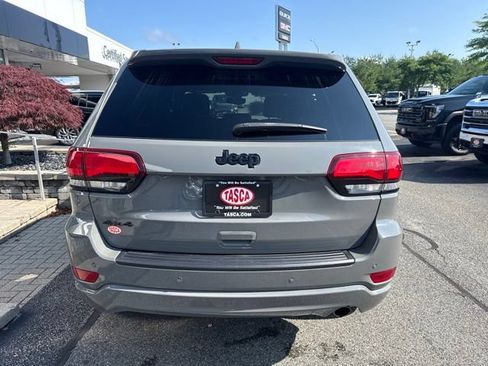 Used 2022 Jeep Grand Cherokee Laredo X AWD/4WD image 6