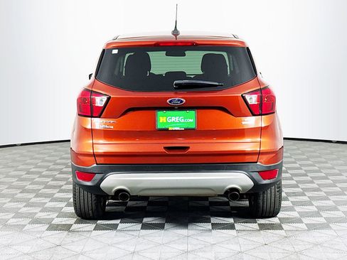 Used 2019 Ford Escape SE image 8