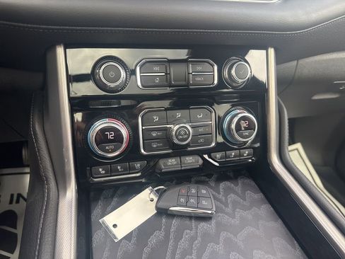 Used 2023 GMC Yukon Denali image 24