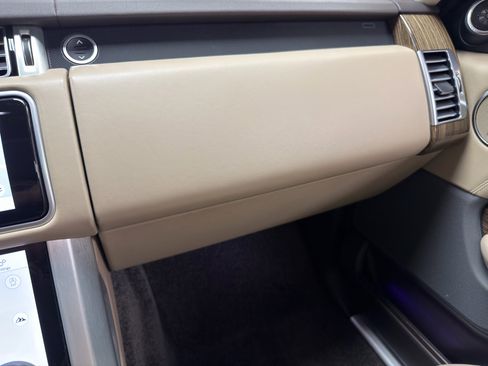 Used 2019 Land Rover Range Rover HSE image 25