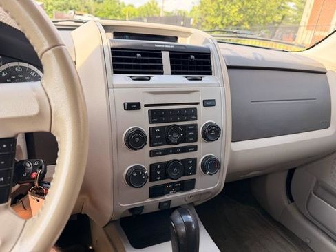 Used 2011 Ford Escape XLT FWD image 14