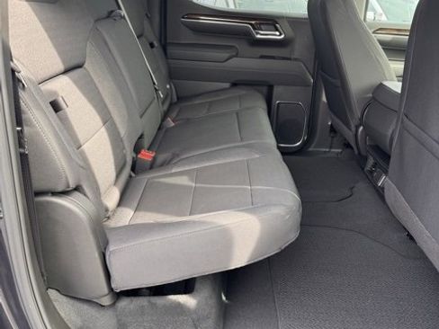 Used 2025 GMC Sierra 1500 Elevation image 16