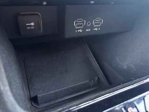 Used 2022 Jeep Wagoneer Series III w/ Premium Group I AWD/4WD image 19