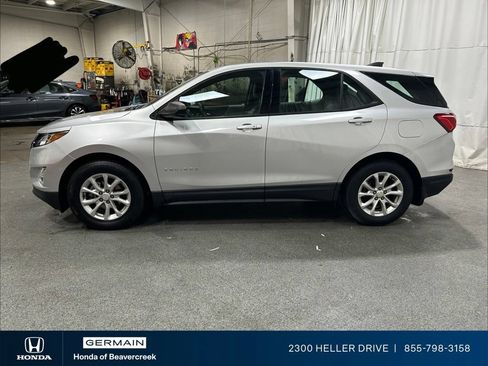 Used 2018 Chevrolet Equinox LS FWD image 5