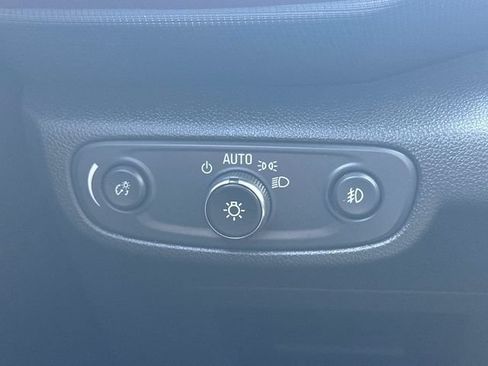 Used 2023 Chevrolet TrailBlazer RS AWD/4WD image 25