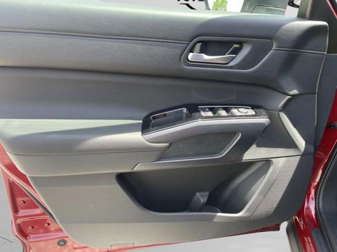 New 2026 Nissan Pathfinder SL FWD image 24