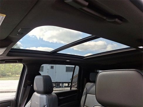 Certified 2022 GMC Yukon XL Denali image 15