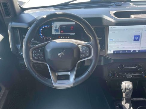 Used 2022 Ford Bronco Outer Banks image 13