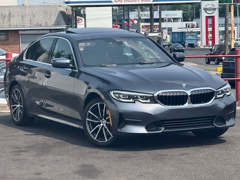 Used 2021 BMW 330i xDrive Sedan w/ Premium Package AWD/4WD image 11