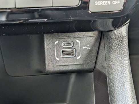 New 2026 Jeep Compass Latitude image 18