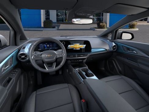 New 2026 Chevrolet Equinox EV LT image 15