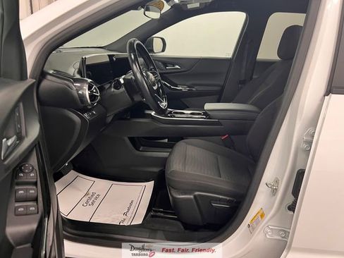 Used 2025 Chevrolet Equinox LT image 26