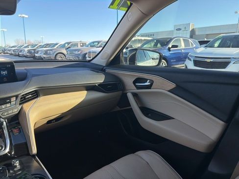 Used 2021 Acura TLX Advance image 17