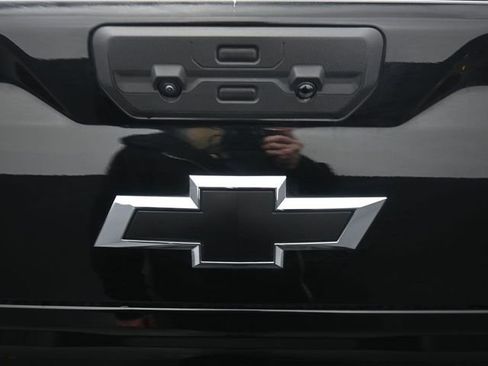 Used 2023 Chevrolet Silverado 1500 LT Trail Boss w/ Convenience Package II image 25