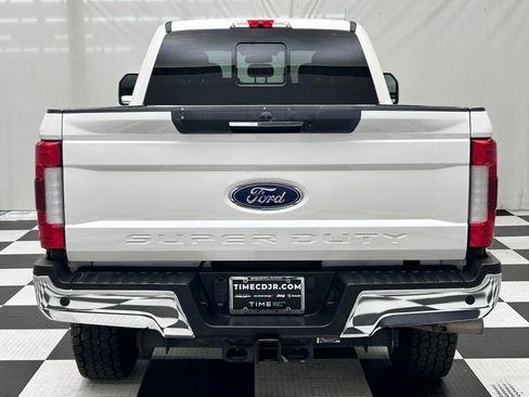 Used 2019 Ford F350 Lariat w/ Lariat Ultimate Package AWD/4WD image 6