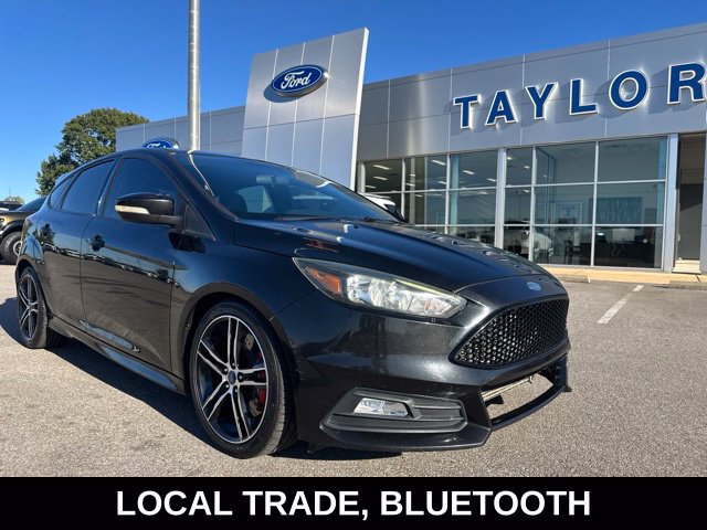 Used 2015 Ford Focus ST FWD image 1
