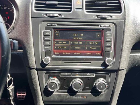Used 2010 Volkswagen GTI 2-Door FWD image 9
