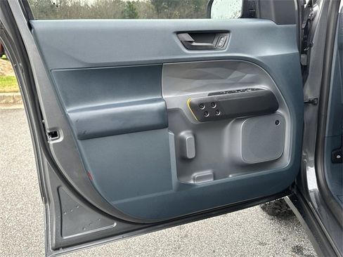 Used 2025 Ford Maverick Tremor image 11