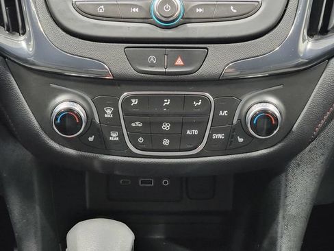 Certified 2023 Chevrolet Equinox RS FWD image 20