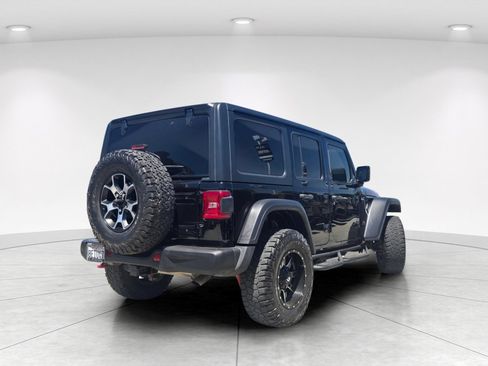 Used 2018 Jeep Wrangler Unlimited Rubicon w/ Steel Bumper Group AWD/4WD image 3