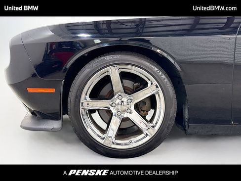 Used 2022 Dodge Challenger GT image 2