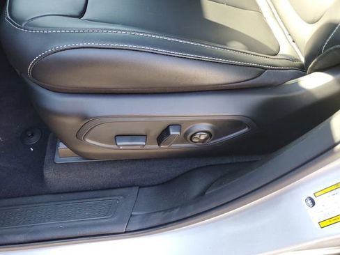 New 2025 Jeep Grand Cherokee L Limited w/ Black Appearance Package image 13