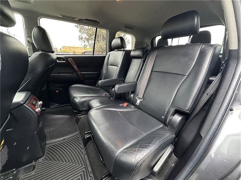 Used 2012 Toyota Highlander Limited image 21