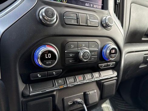 Used 2022 GMC Sierra 1500 Elevation AWD/4WD image 39