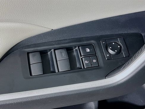 Certified 2021 Toyota RAV4 XLE w/ Convenience Package AWD/4WD image 16
