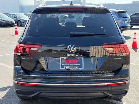 Used 2022 Volkswagen Tiguan SE AWD/4WD image 6
