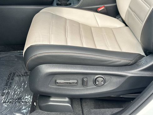 Used 2025 Honda CR-V Sport Touring image 16