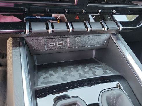New 2026 GMC Canyon Elevation w/ Convenience Package RWD image 19