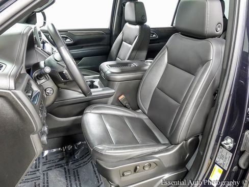 Used 2022 Chevrolet Tahoe LT w/ LT Signature Package image 9