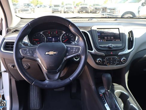 Used 2020 Chevrolet Equinox LT FWD image 18