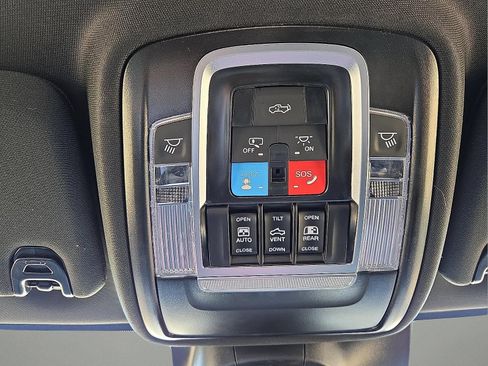 New 2026 RAM 2500 Laramie AWD/4WD image 22
