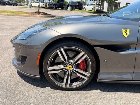 Used 2020 Ferrari Portofino RWD image 38