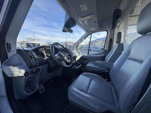 Used 2018 Ford Transit 250 148 Medium Roof image 3