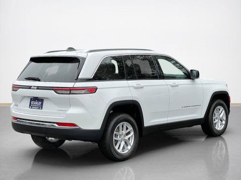 New 2025 Jeep Grand Cherokee Laredo X RWD image 8