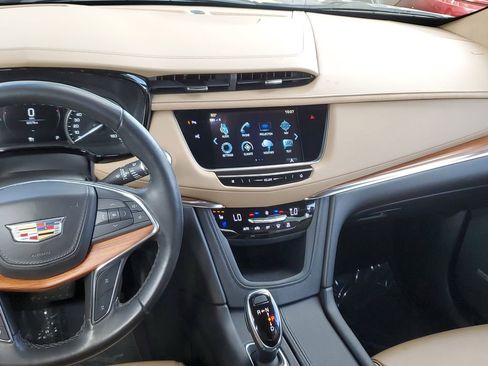 Used 2019 Cadillac XT5 Platinum AWD/4WD image 19