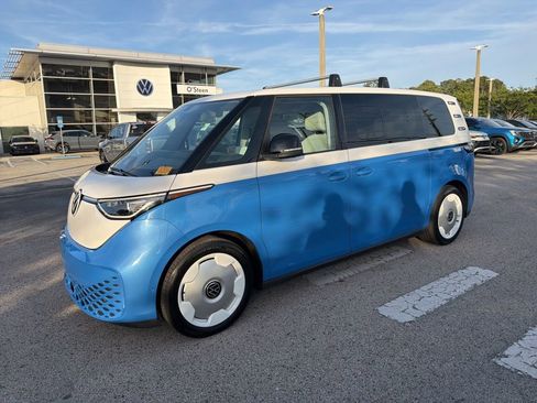 Used 2025 Volkswagen ID. Buzz 1st Edition image 1